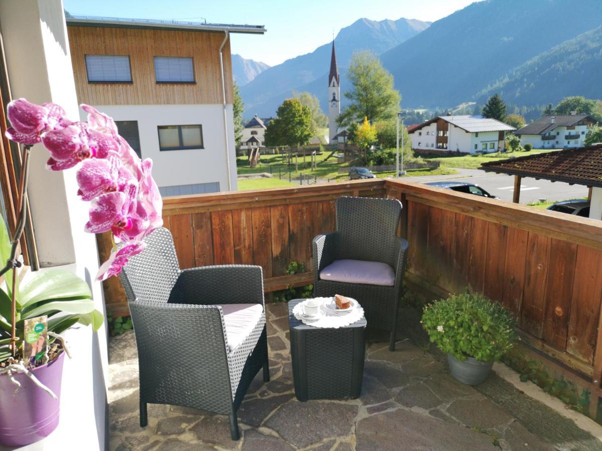 Gaestehaus Wolf Elbigenalp Extérieur photo